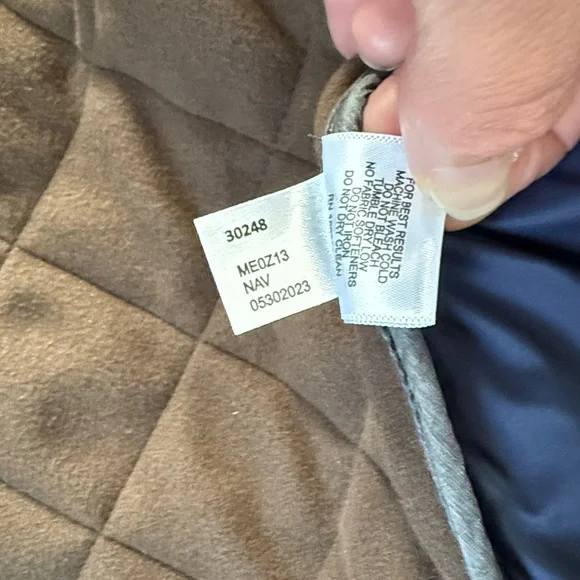 PETER MILLAR ESSEX QUILTED TRAVEL VEST
ME0Z13 Navy Men’s XXL - Picture 11 of 13